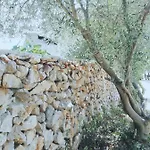 Lavender House * Mandre