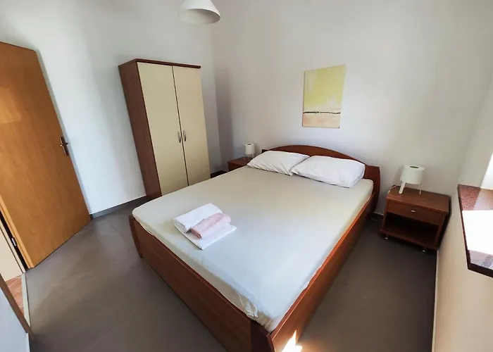 Lavender House 펜션 만드레